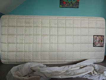 Matras Recor eenpersoons beschikbaar voor biedingen