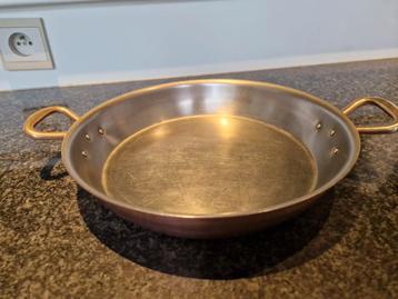 RONDE DIKWANDIGE BRAADPAN "DE EENHOORN" beschikbaar voor biedingen