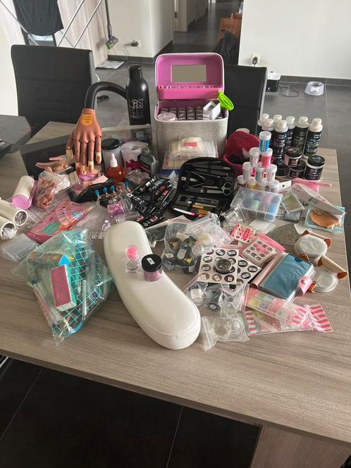 Nagel spullen, Handtassen en Accessoires, Uiterlijk | Cosmetica en Make-up, Zo goed als nieuw, Ophalen