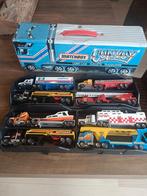 Matchbox Convoy - Complete draagtas + 8 Matchbox Trucks, Hobby en Vrije tijd, Ophalen of Verzenden, Zo goed als nieuw