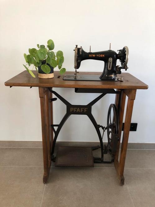 Naaimachine New York + extraatje, Antiek en Kunst, Antiek | Naaimachines, Ophalen