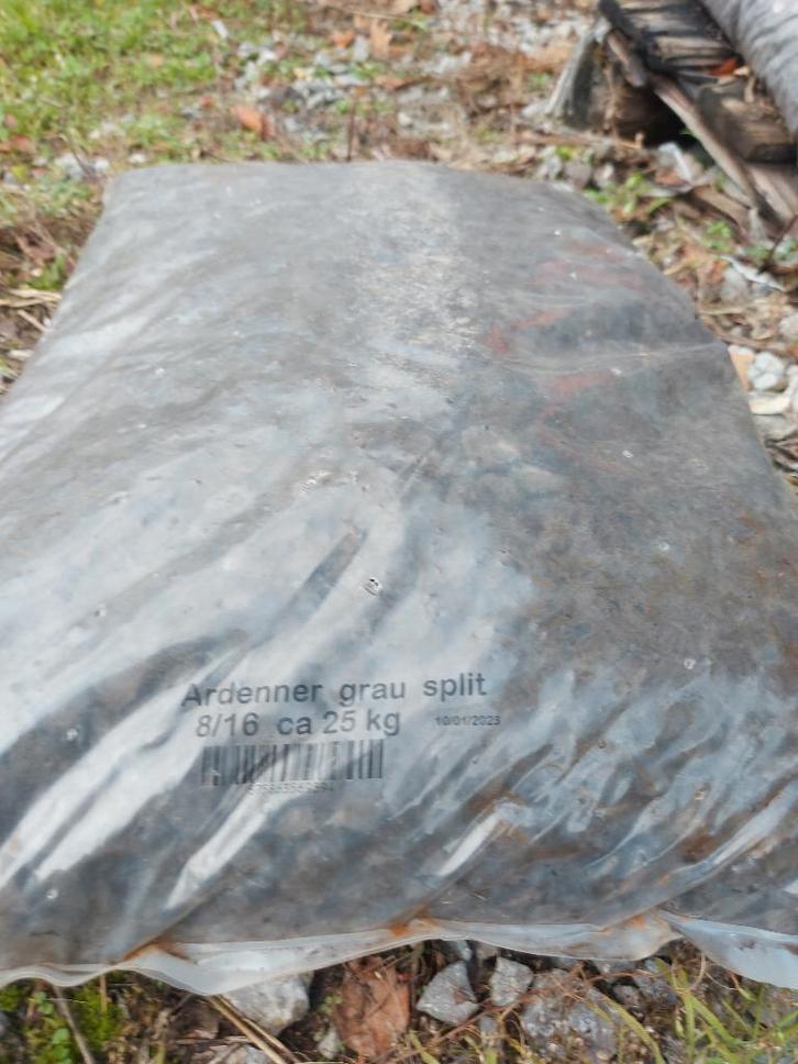 Ardenner Grau Split 8/16 25kg, Tuin en Terras, Grind, Keien en Split, Zo goed als nieuw, Split, Grijs, Kalksteen, Ophalen