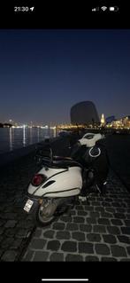 Vespa primavera, Fietsen en Brommers, Ophalen, Zo goed als nieuw