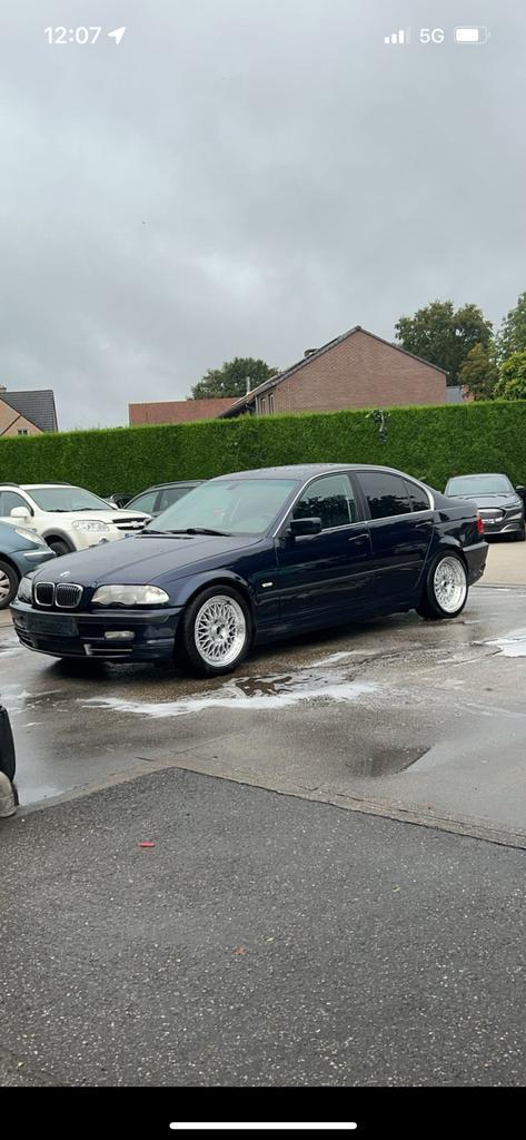 Bmw e46 330i sedan, Auto's, BMW, Particulier, 3 Reeks, ABS, Benzine, 5 deurs, Blauw, Zwart, Leder en Stof, Achterwielaandrijving