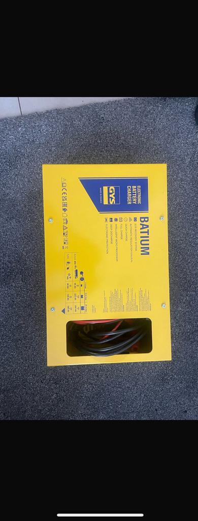 GYS BATIUM 25-24X batterijlader, Telecommunicatie, Autoladers, Nieuw, Ophalen of Verzenden