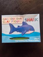 Make your own clay figure, Enlèvement