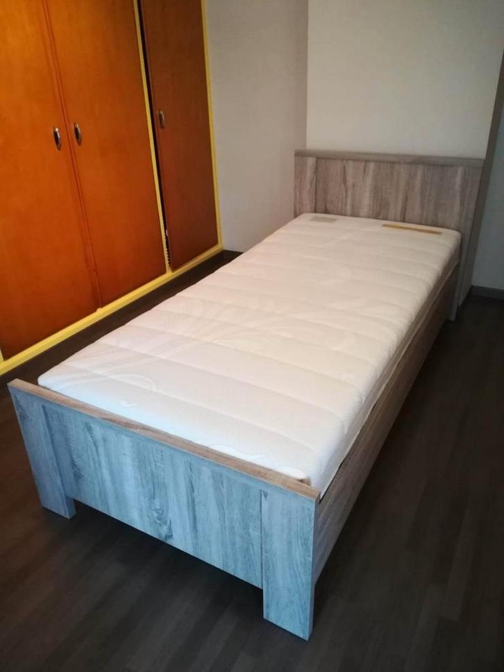 Eenpersoonsbed nieuw, Huis en Inrichting, Slaapkamer | Complete slaapkamers, Nieuw, Eenpersoons, Ophalen