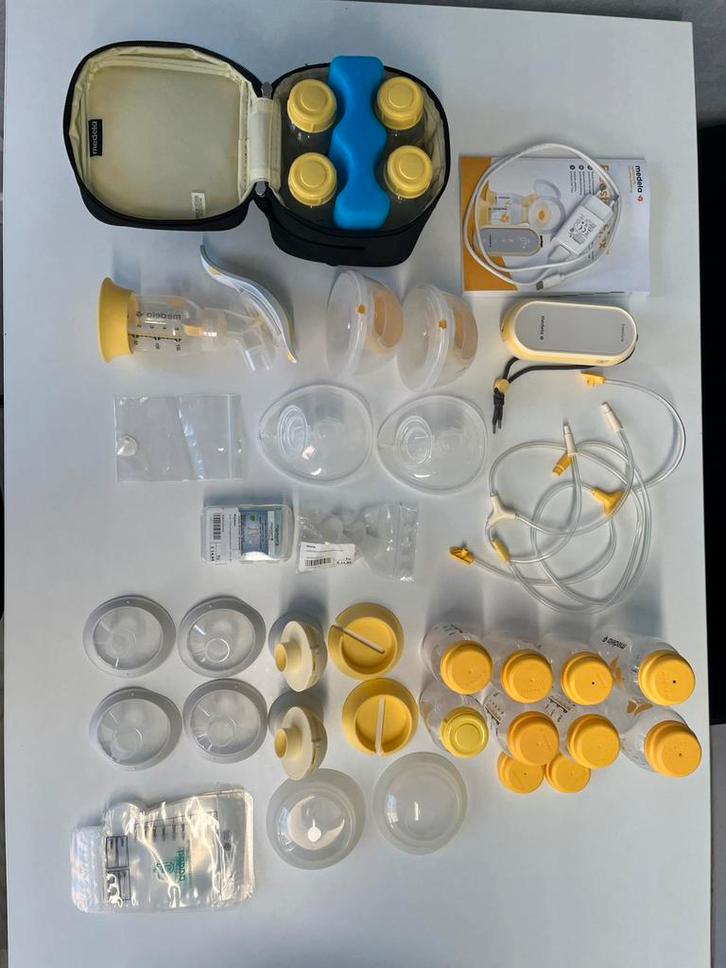 Medela freestyle flex + handsfree cups + accessoires, Kinderen en Baby's, Babyvoeding en Toebehoren, Zo goed als nieuw, Borstkolf