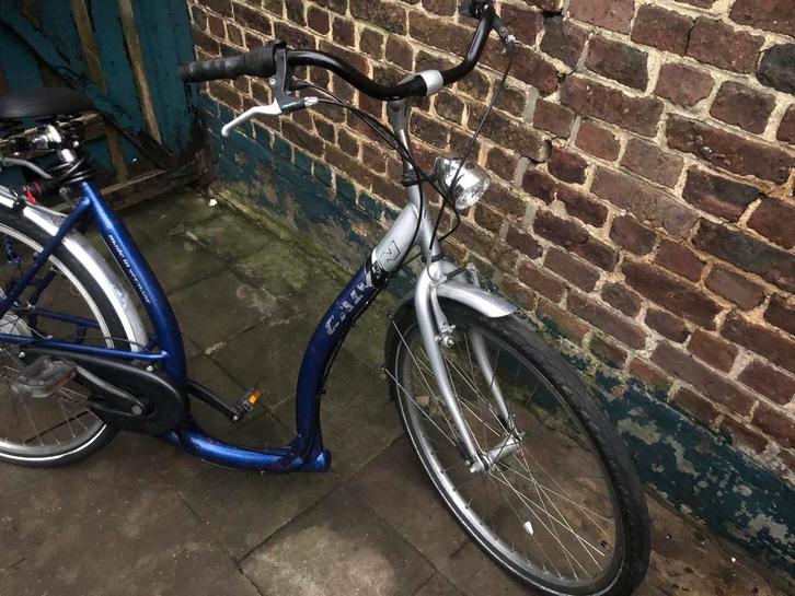 Meisjesfiets (dames) perfect werkende, Fietsen en Brommers, Fietsen | Dames | Damesfietsen, Gebruikt, (Extra) lage instap, Versnellingen