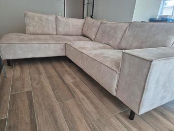Zetel te koop beschikbaar voor biedingen