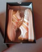 Nouvelles baskets taille 40 de Laurent David, Vêtements | Femmes, Chaussures, Enlèvement, Sneakers et Baskets