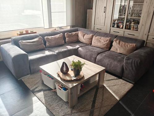 Prachtig hoeksalon in Premium Alcantara stof, grijze kleur., Huis en Inrichting, Zetels | Complete zithoeken, Zo goed als nieuw