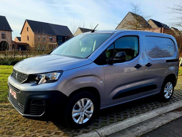 Peugeot Partner 1500HDI 130PK Automatic Full option, Auto's, Peugeot, Particulier, Partner, ABS, Achteruitrijcamera, Airbags, Airconditioning