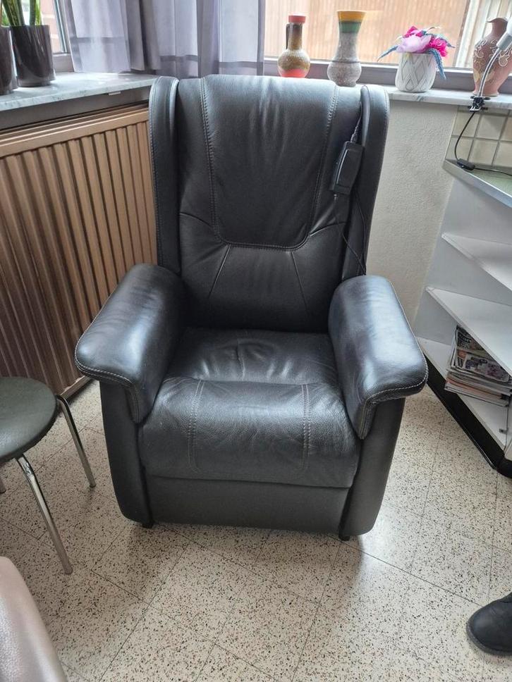 Elektrische zetel, Huis en Inrichting, Fauteuils, Zo goed als nieuw, Leer, Ophalen of Verzenden