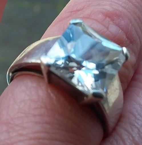 Geërfd. Mooi ring., Handtassen en Accessoires, Ringen, Verzenden