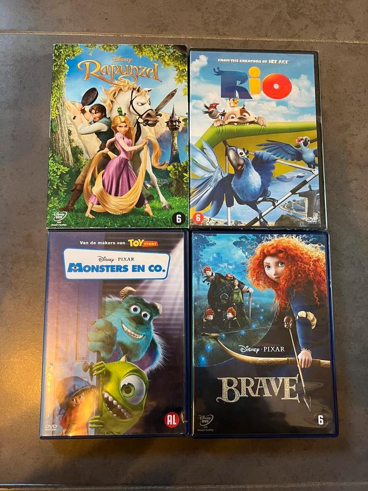 Dvd disney Tarzan Up Smurfen Cars lion King Brave, Cd's en Dvd's, Dvd's | Tekenfilms en Animatie, Zo goed als nieuw, Europees