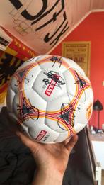 Voetbal getekend door alle speelers, Tickets en Kaartjes, Sport | Voetbal