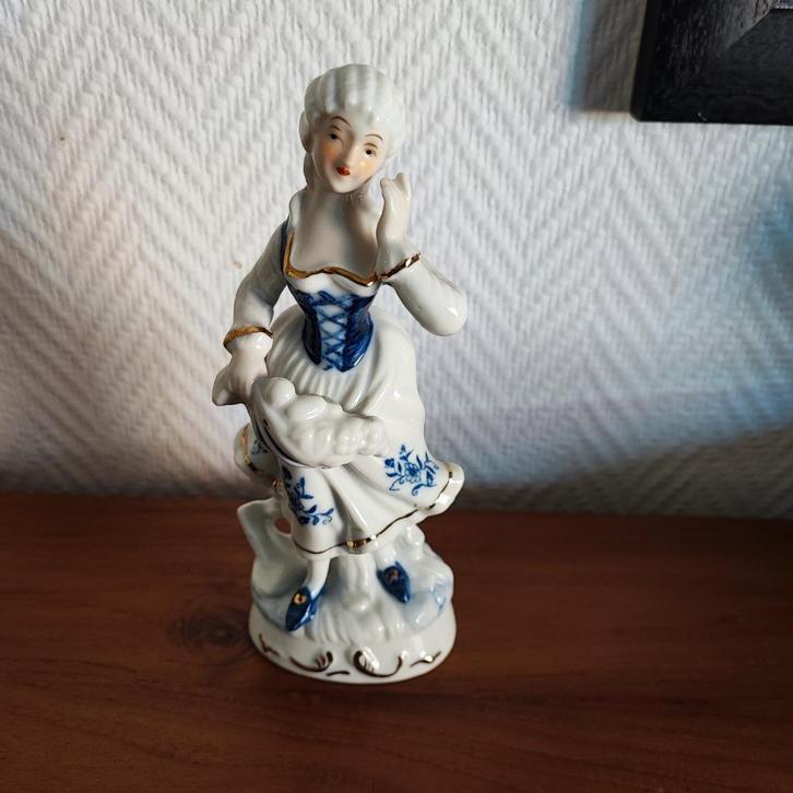 porseleinen dame blauw en goud, Antiek en Kunst, Antiek | Porselein, Ophalen of Verzenden