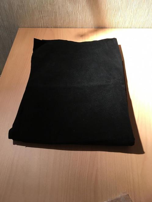 Nouvelle pièce de tissu noir 120 x 65 cm - pa, Hobby & Loisirs créatifs, Tissus & Chiffons, Neuf, Laine, 30 à 120 cm, 30 à 200 cm