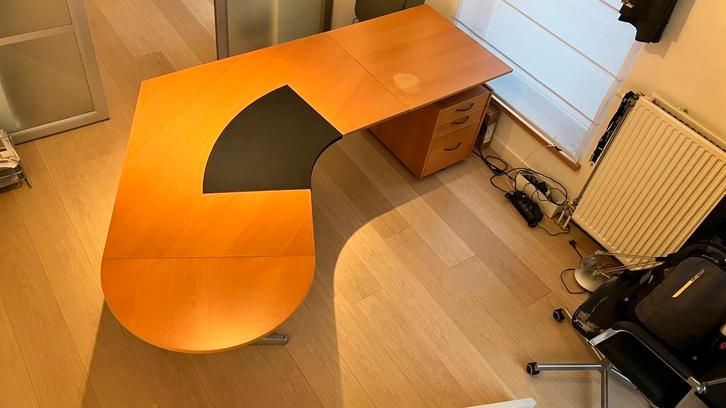 Groot modulair hoek bureau, Huis en Inrichting, Bureaus, Gebruikt, Bureau, In hoogte verstelbaar, Ophalen