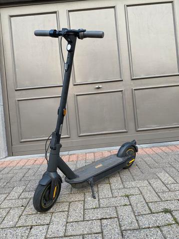 Ninebot max g30, Enlèvement, Comme neuf, Step électrique (E-scooter), Segway ninebot