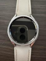 Galaxy watch 6 classic 43mm. S/m bandje, Handtassen en Accessoires, Smartwatches, Ophalen of Verzenden, Zo goed als nieuw, Waterdicht