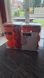 Kerstversiering (12 plasticballen met sleutel), Ophalen