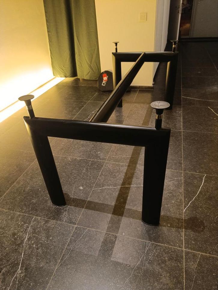 tafelonderstel LC6 Le Corbusier replica, Huis en Inrichting, Tafels | Eettafels, Gebruikt, Vijf personen of meer, Rechthoekig