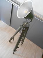 oude militaire schijnwerper van voormalig DDR, Ophalen of Verzenden