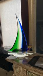 Murano.  Bateau tricolore., Collections, Neuf