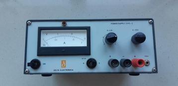 DC  elektronische regelbare 15V/ 2 Amp. voeding  beschikbaar voor biedingen