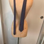 Zijden stropdas Nina Ricci, Enlèvement ou Envoi, À motif, Nina Ricci, Porté