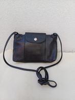 Longchamp tas, het is van de leder., Handtassen en Accessoires, Tassen | Damestassen, Ophalen of Verzenden