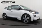 BMW i3 94AH  ADVANCED - NAVI - CAMERA, 4 zetels, https://public.car-pass.be/vhr/b0fb8cbe-439b-401f-9027-052f0035896e, 0 kg, Wit