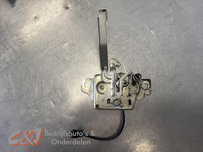 Slotmechaniek Motorkap van een Mercedes Citan, Auto-onderdelen, Carrosserie, Mercedes-Benz, Gebruikt, 3 maanden garantie, Ophalen of Verzenden