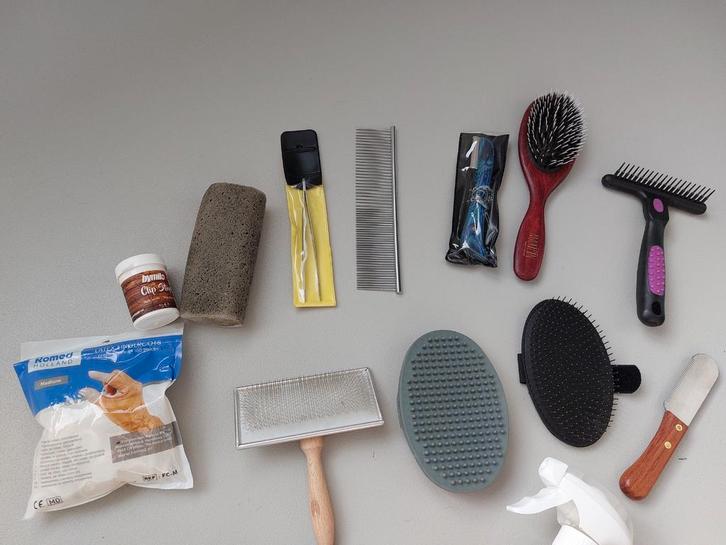 Pakket hondentrimspullen uit syntra opleiding, Dieren en Toebehoren, Honden-accessoires, Zo goed als nieuw, Ophalen of Verzenden