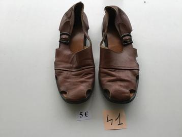 1 paar bruine heren sandalen maat 41 beschikbaar voor biedingen