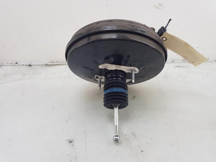 REMBEKRACHTIGER Volkswagen Polo VI (AW1) (01-2017/08-2021), Auto-onderdelen, Remmen en Aandrijving, Volkswagen, Gebruikt