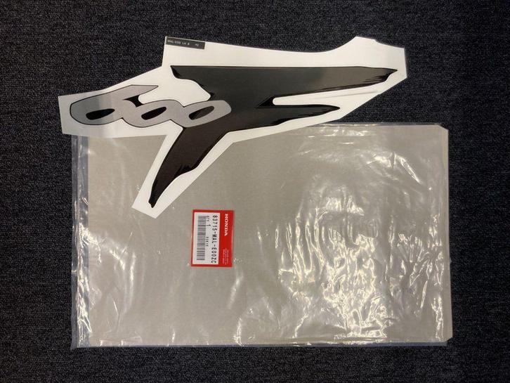 CBR600F 1997 1998 PC31 sticker kontdeel links nieuw, Motoren, Onderdelen | Honda, Nieuw, Ophalen of Verzenden