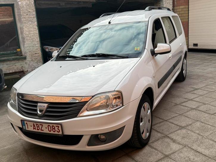 Dacia Logan Break 1.6i Essence Euro4 11/2010 5 Places Airco, Auto's, Dacia, Bedrijf, Te koop, ABS, Airbags, Airconditioning, Centrale vergrendeling