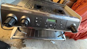 Professionele koffiemachine voor capsules la spaziale, beschikbaar voor biedingen