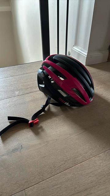 Fietshelm RH+ beschikbaar voor biedingen