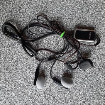 Oreillettes (stéréo) - NOKIA - Type HS-23, Télécoms, Enlèvement ou Envoi, Utilisé, Intra-auriculaires (Earbuds)