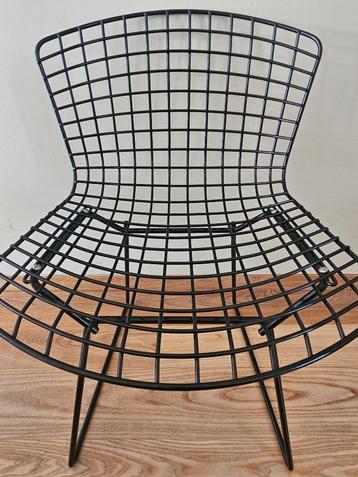 Vintage Knoll Bertoia draadstoelen beschikbaar voor biedingen