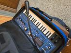 Novation mininova, Muziek en Instrumenten, Synthesizers, Ophalen of Verzenden, Zo goed als nieuw, Novation