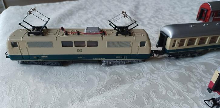 Lima locomotive DB 111 004-8 + 5 wagons, Hobby & Loisirs créatifs, Trains miniatures | HO, Comme neuf, Set de Trains, Lima, Enlèvement