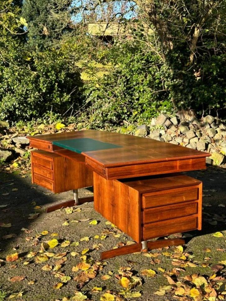 Mid-century directiebureau palissander, Antiek en Kunst, Antiek | Meubels | Tafels, Ophalen