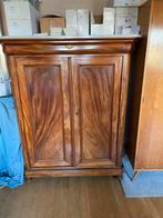 Kast met marmeren blad, Enlèvement