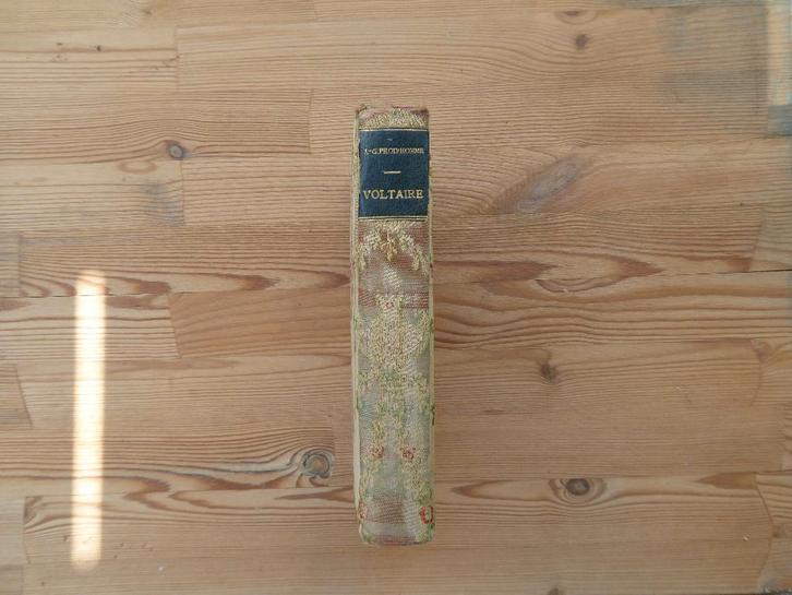 Voltaire écrivain et philosophe français Biographie, Livres, Politique & Société, Utilisé, Enlèvement ou Envoi