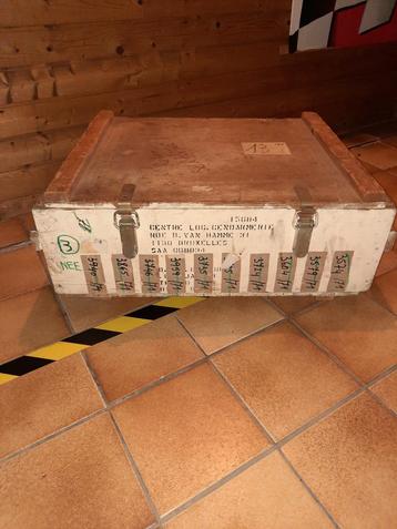 Munitie kist gendarmerie, leuk voor mancave ... beschikbaar voor biedingen